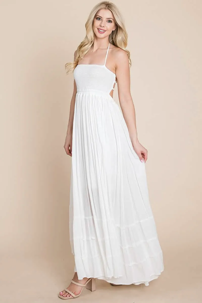 Backless Bohemian Pleated Maxi Dress with Stylish Smocked Accents