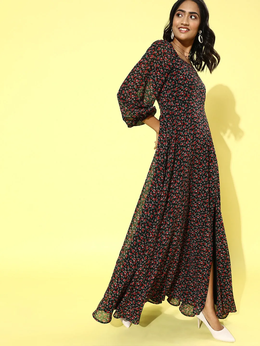 Berrylush Women Black & Red Floral Printed Square Neck Puff Sleeves Crepe Flared Maxi Dress