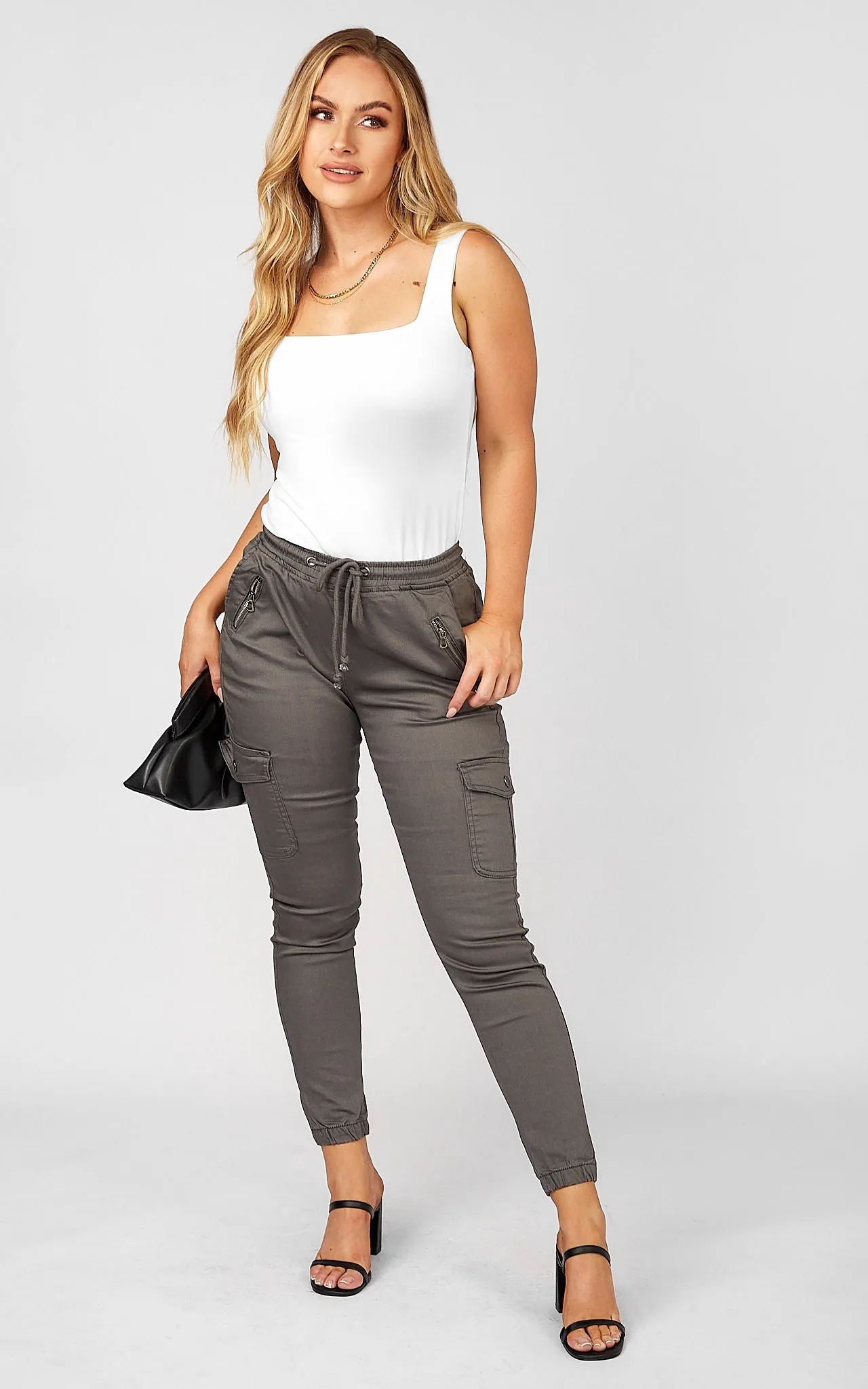 Dip It Low Cargo Jeans - Grey