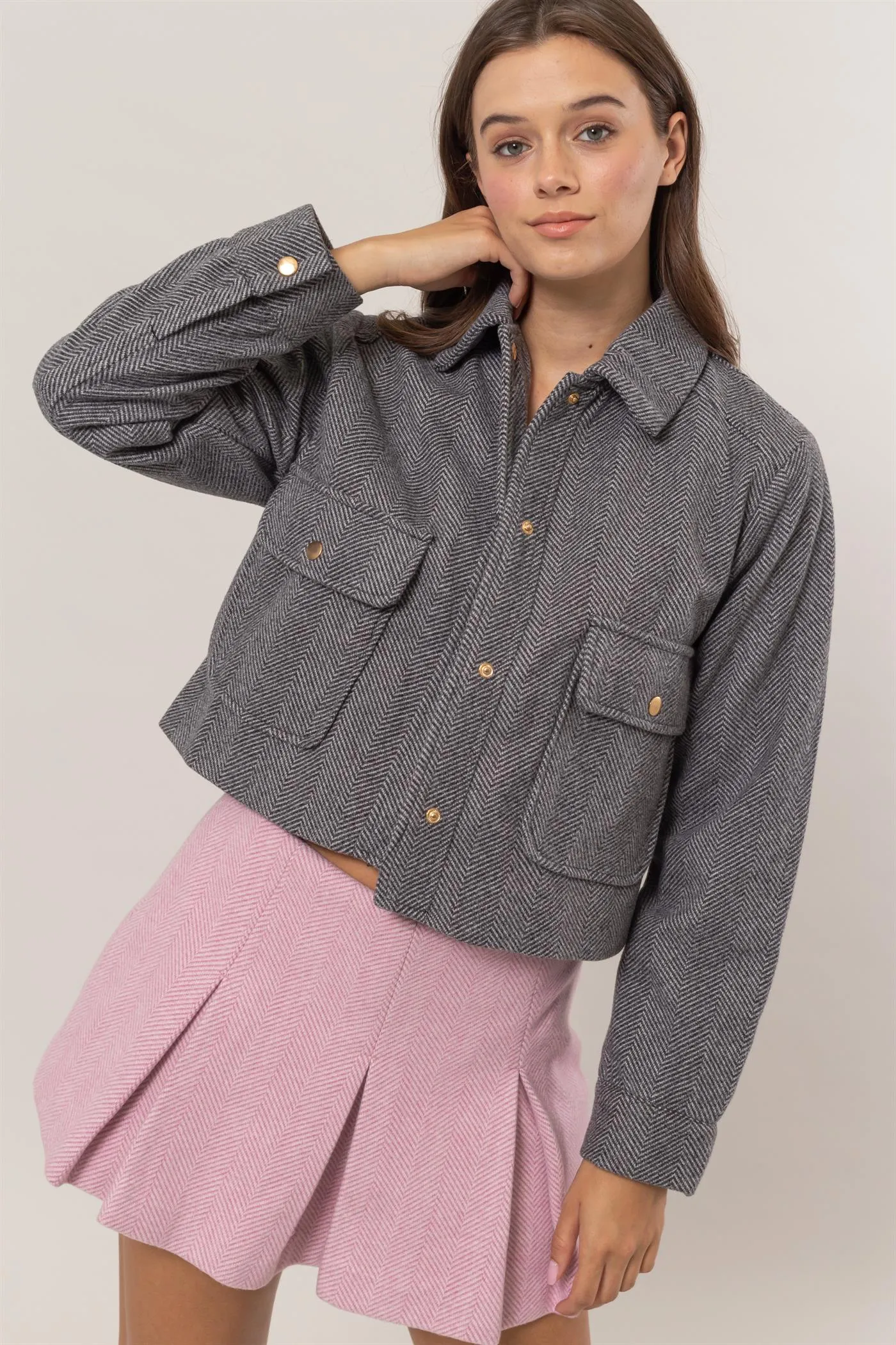 HF24F517-Herringbone Crop Button Down Jacket