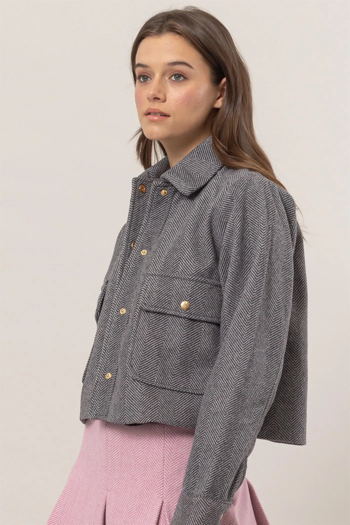 HF24F517-Herringbone Crop Button Down Jacket