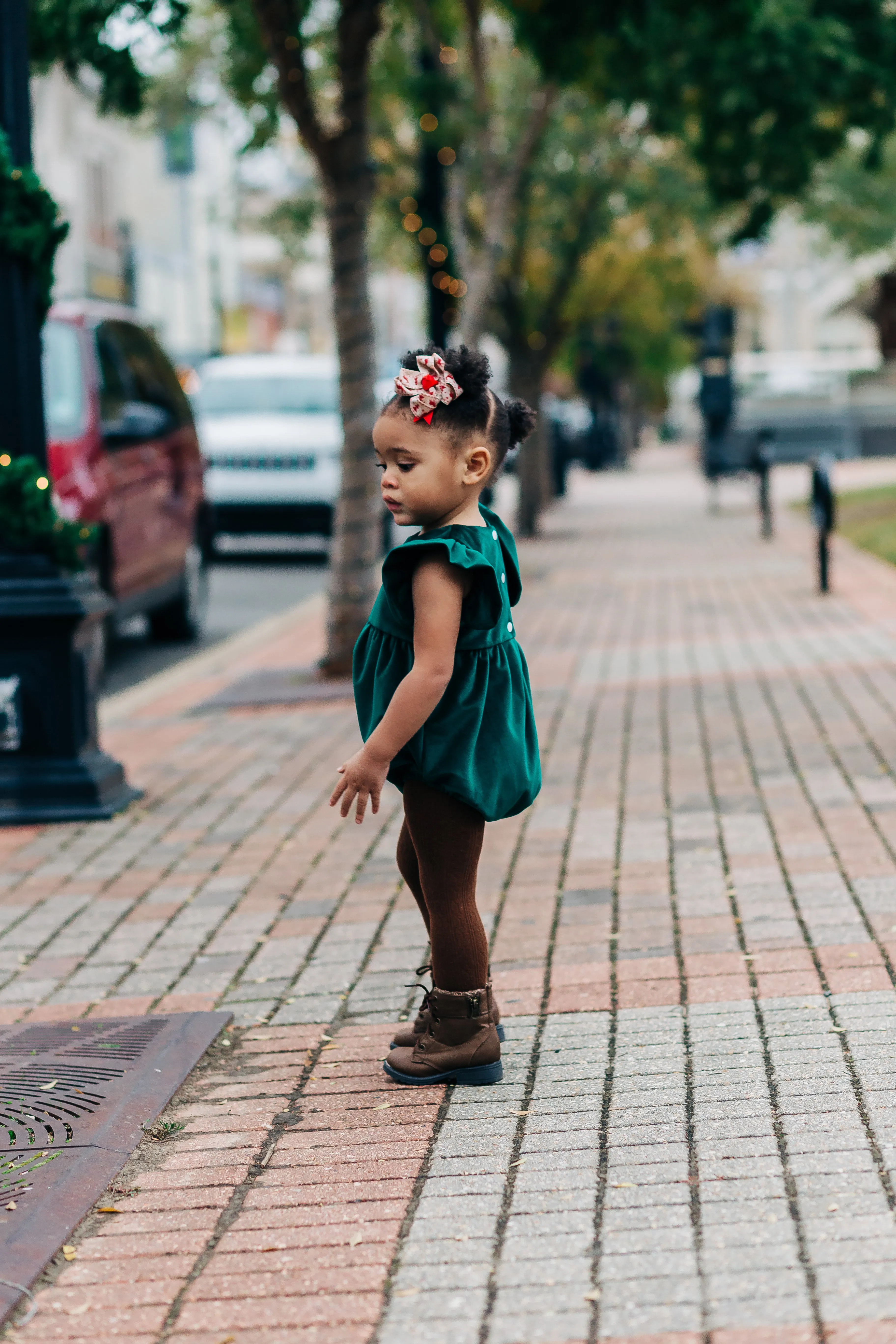 Infant Girl's Green Velvet Romper