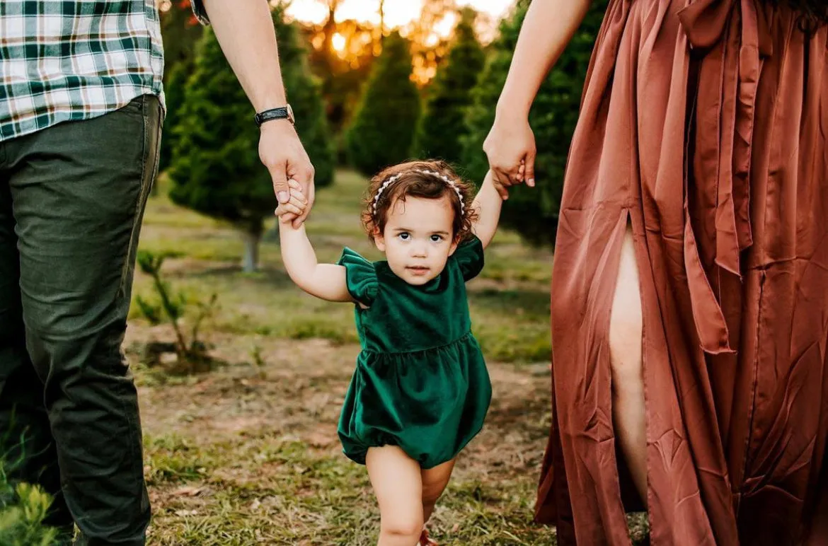 Infant Girl's Green Velvet Romper