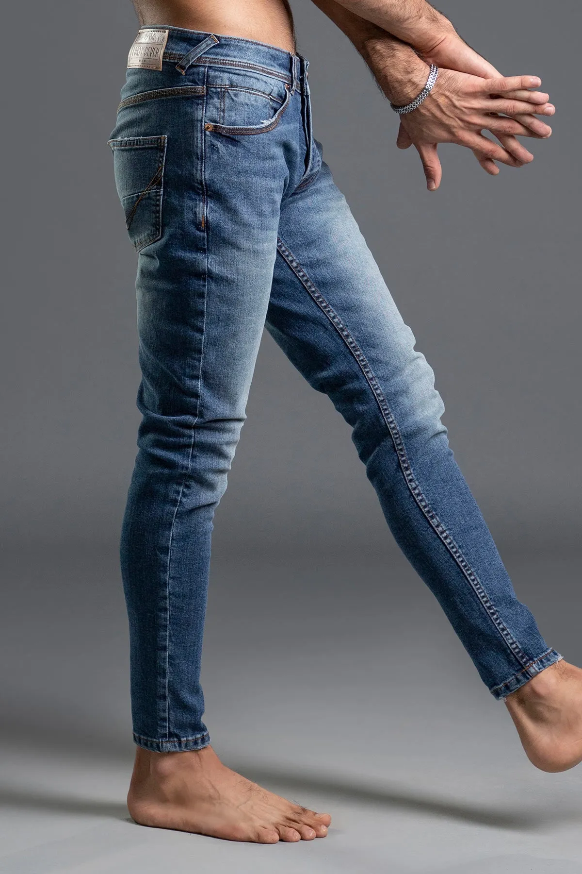 White Pepper (Mid Rise Skinny Jeans)