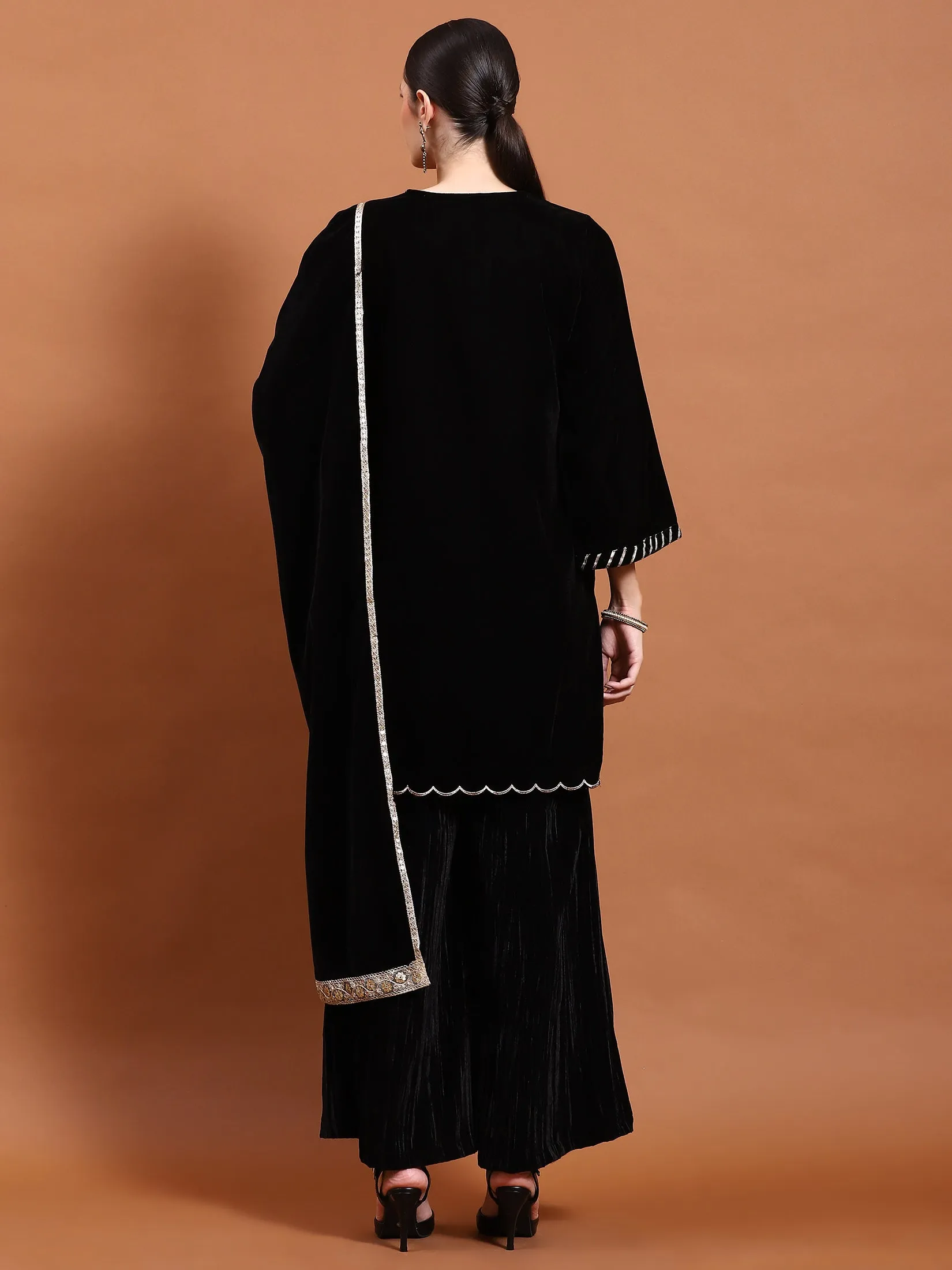 Winter Women Black Solid Kurti Wide Pant Dupatta